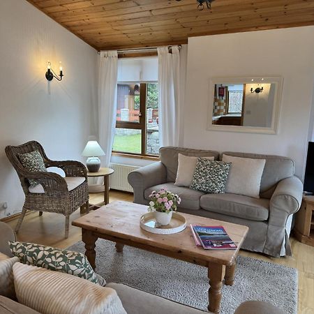Walled Garden Lodges Loch Lomond 巴洛赫 外观 照片